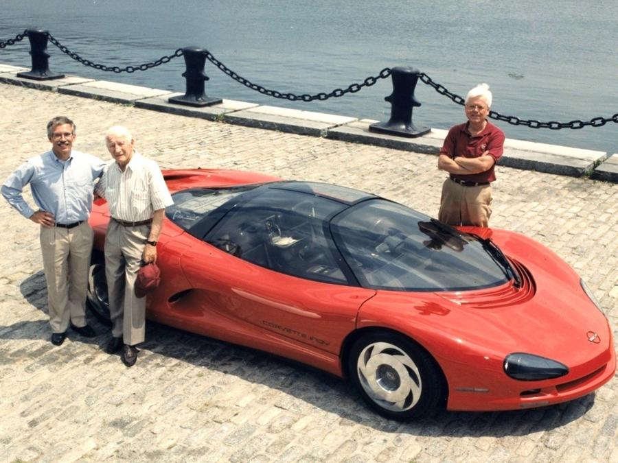  Chevrolet Corvette Indy Concept 1986 года  (фото 2 из 19)